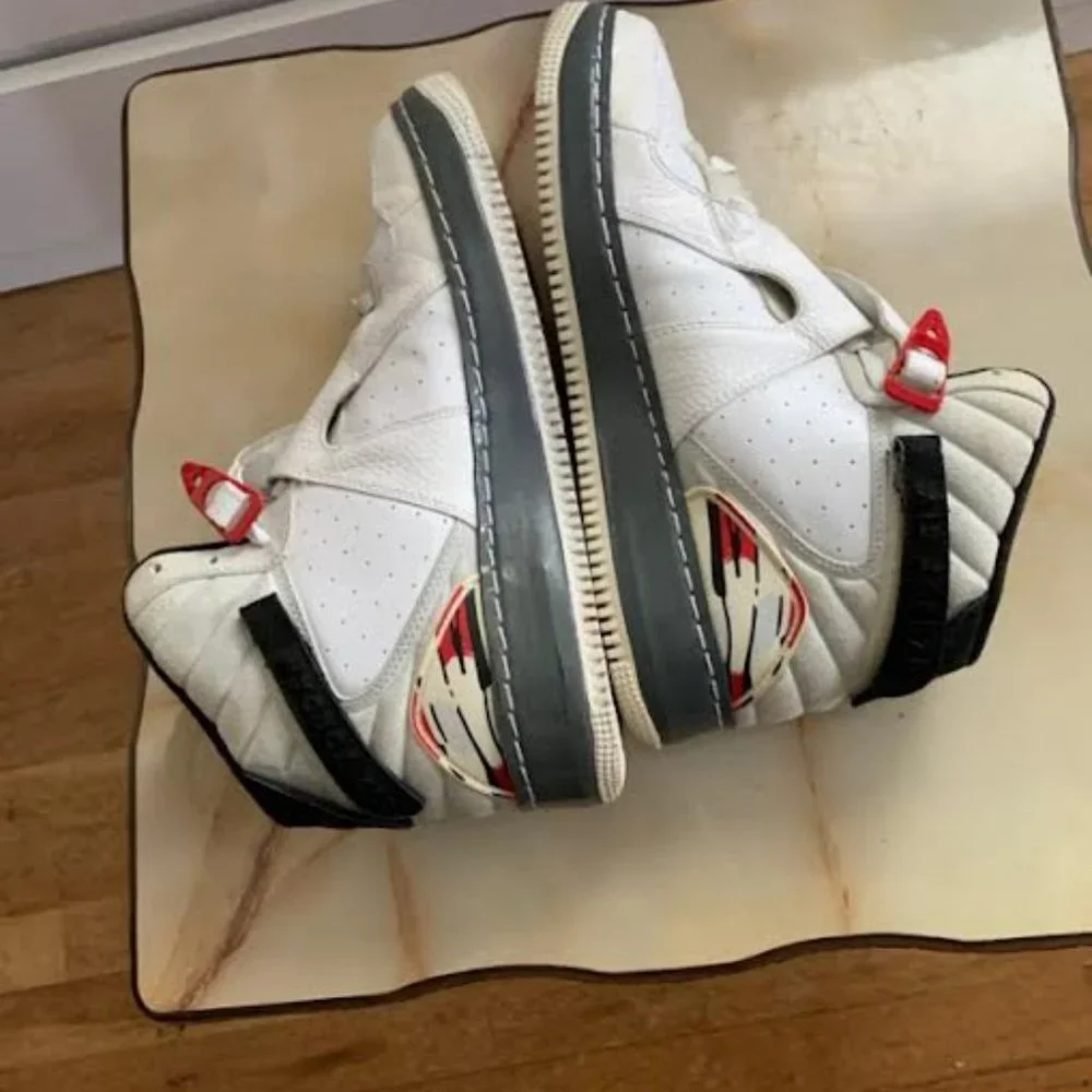 Nike Mens  Air Jordan  Retro Bugs Bunny AF1 Sneakers